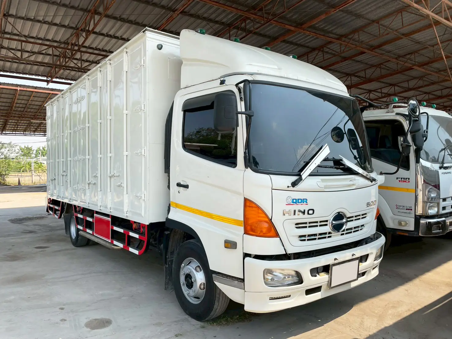HINO FC9J 145 แรง ปี 54  6 ล้อ ตู้บรรทุก