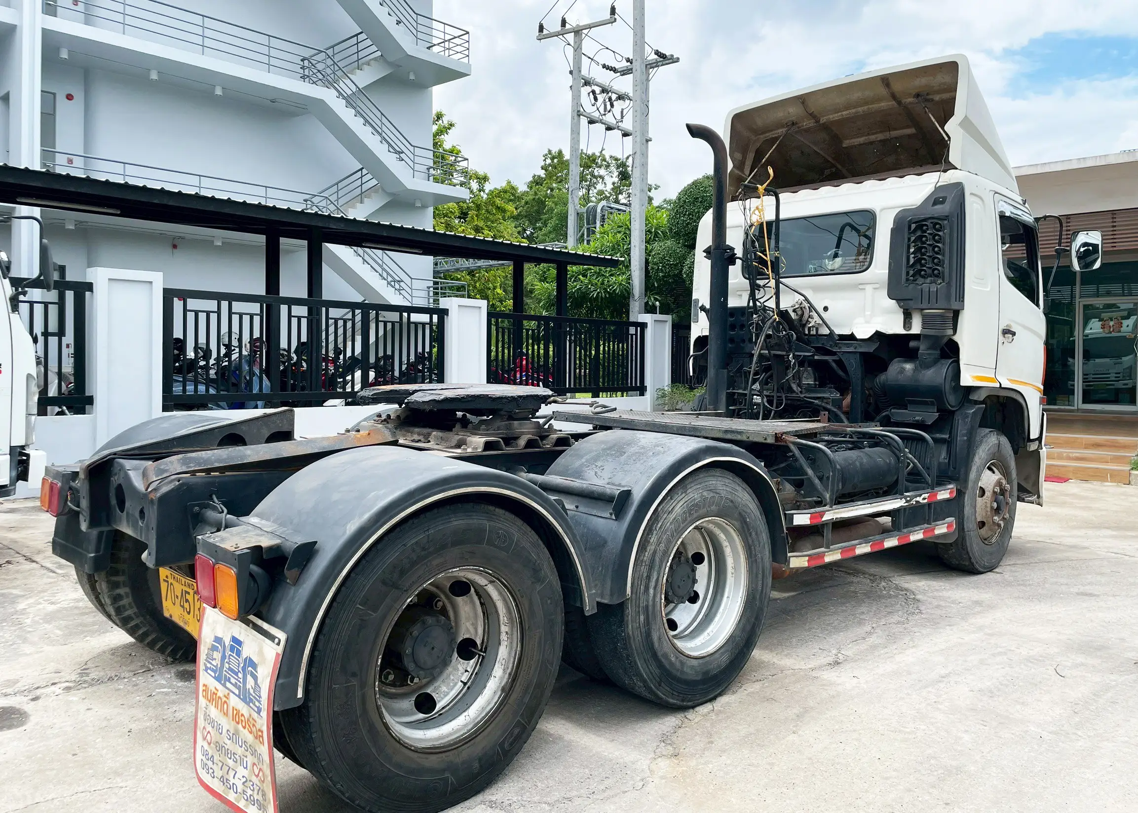 10 หัวลาก HINO FM2P 380 แรง ปี 54