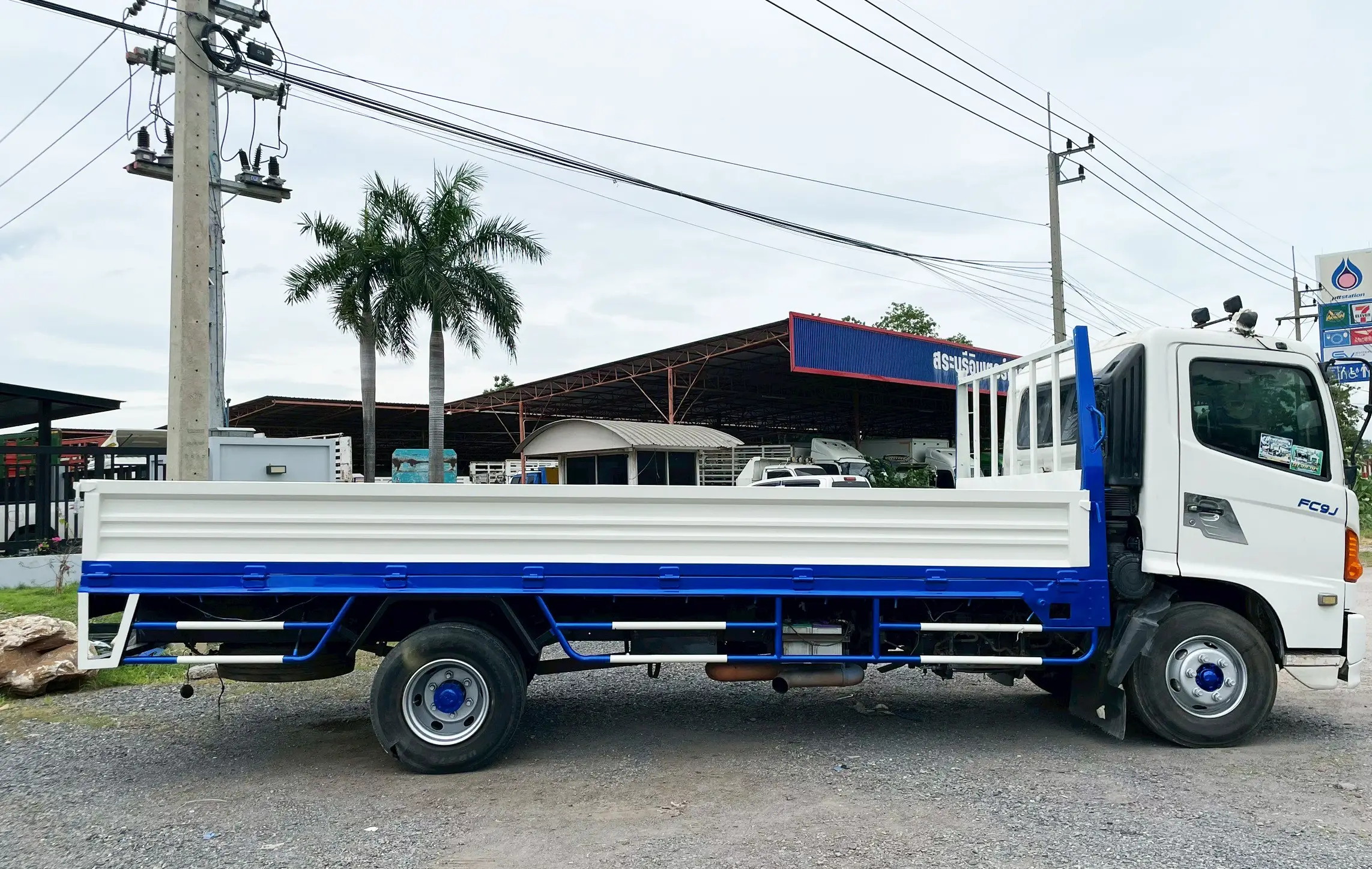HINO FC9J 145 แรง ปี 55 6 ล้อ อเนกประสงค์