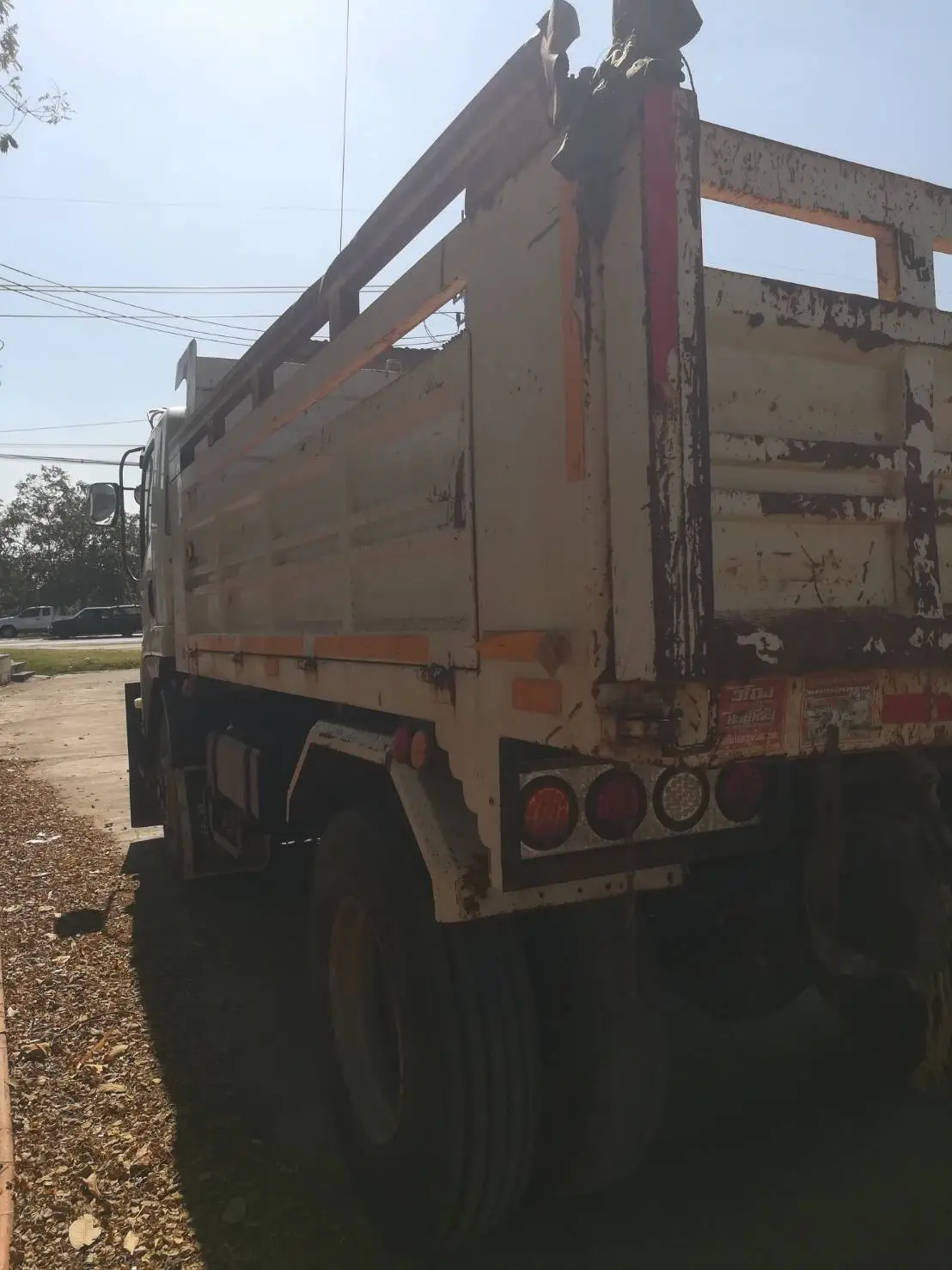 ISUZU FTR 6 ล้อ บรรทุก 240 แรง  ปี 57