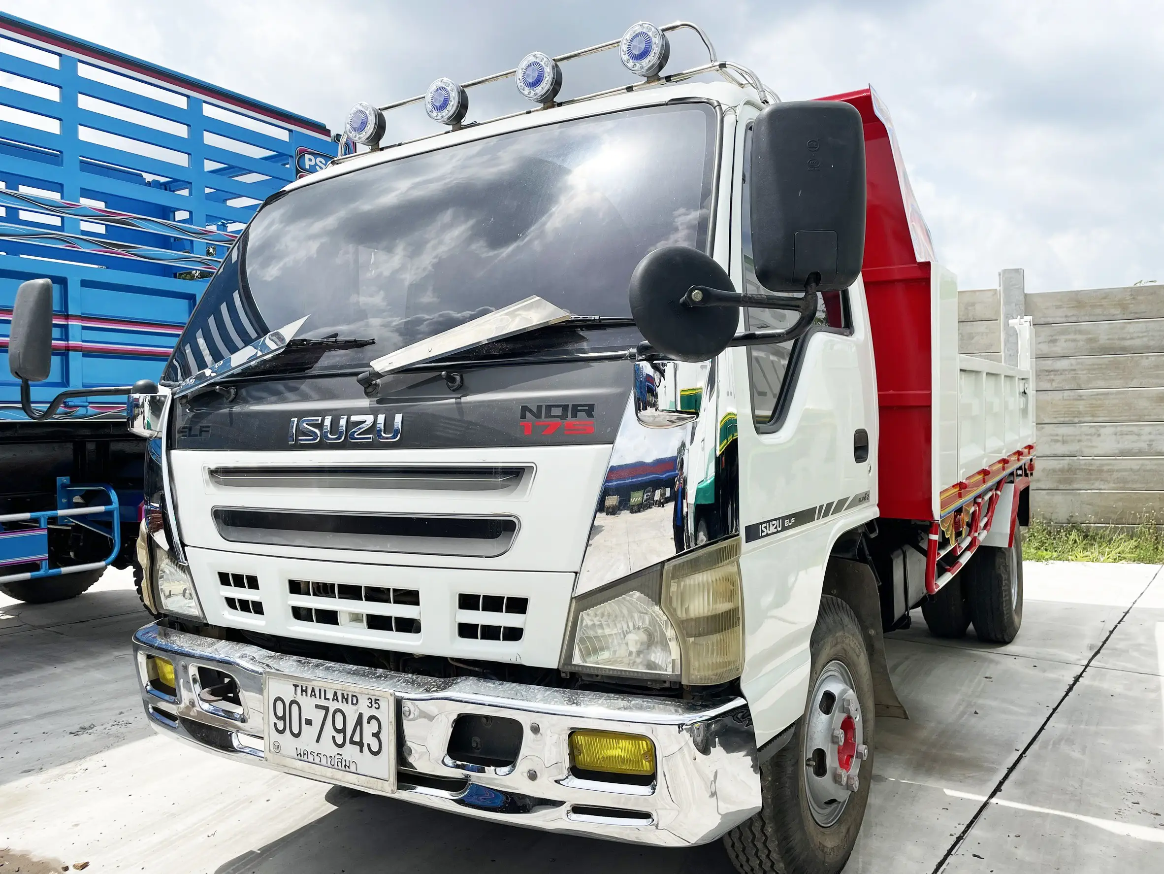 ISUZU NQR 175 แรง ปี 54
