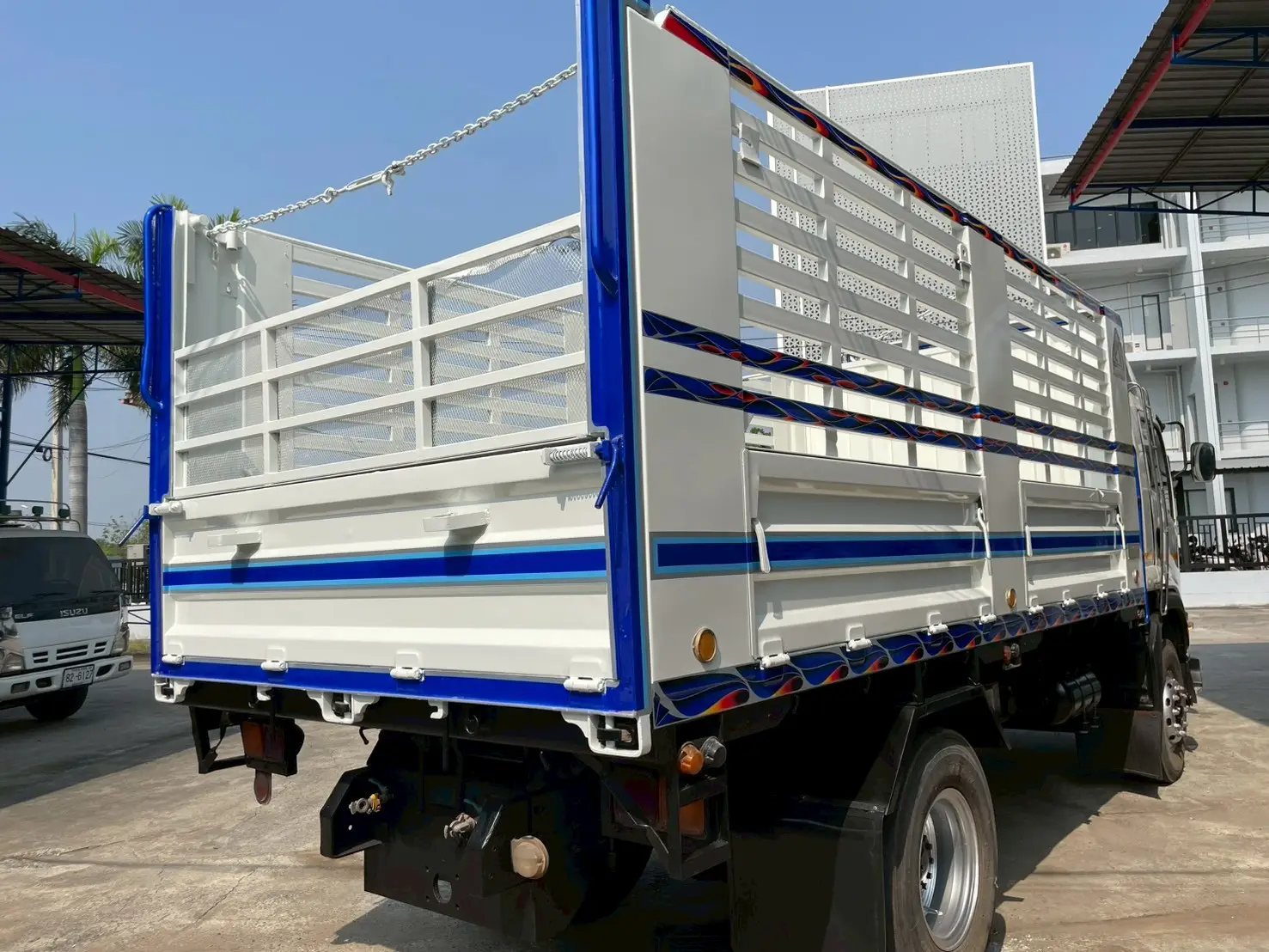 ISUZU FTR 6 ล้อดั้มเกษตร  240 แรง ปี 61