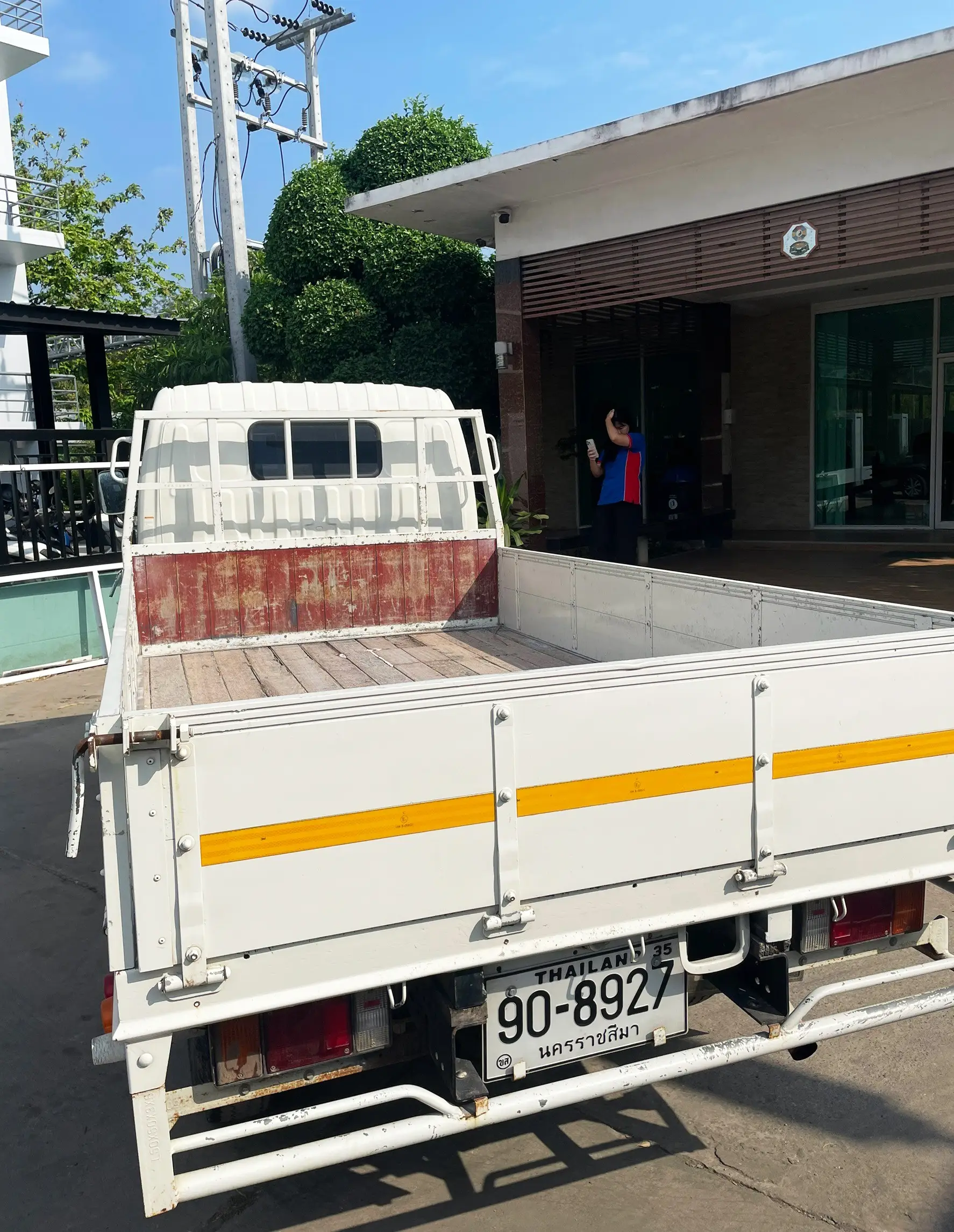 4 ล้อ เอนกประสงค์  HINO XZU 136 แรง ปี 57