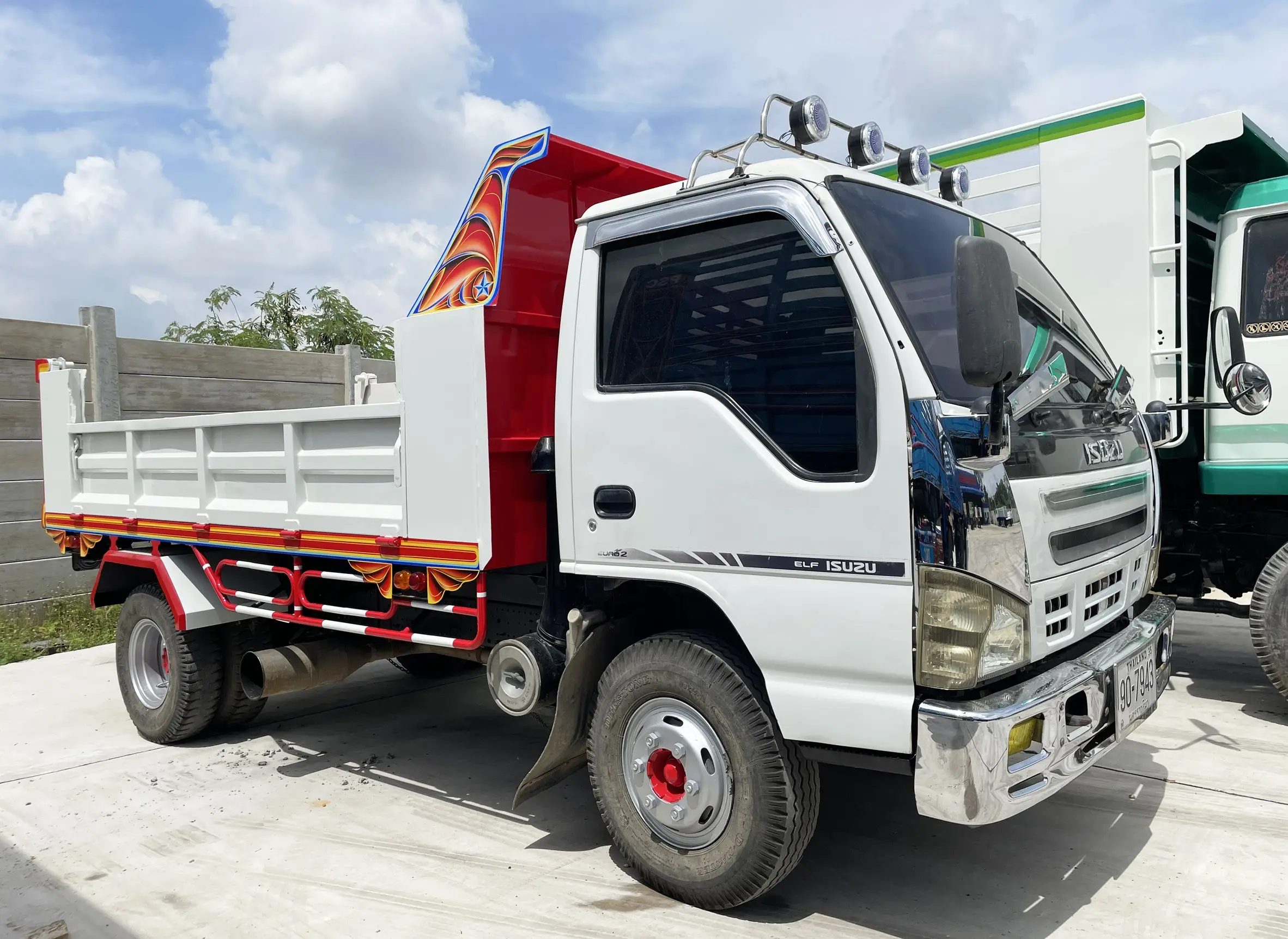 ISUZU NQR 175 แรง ปี 54