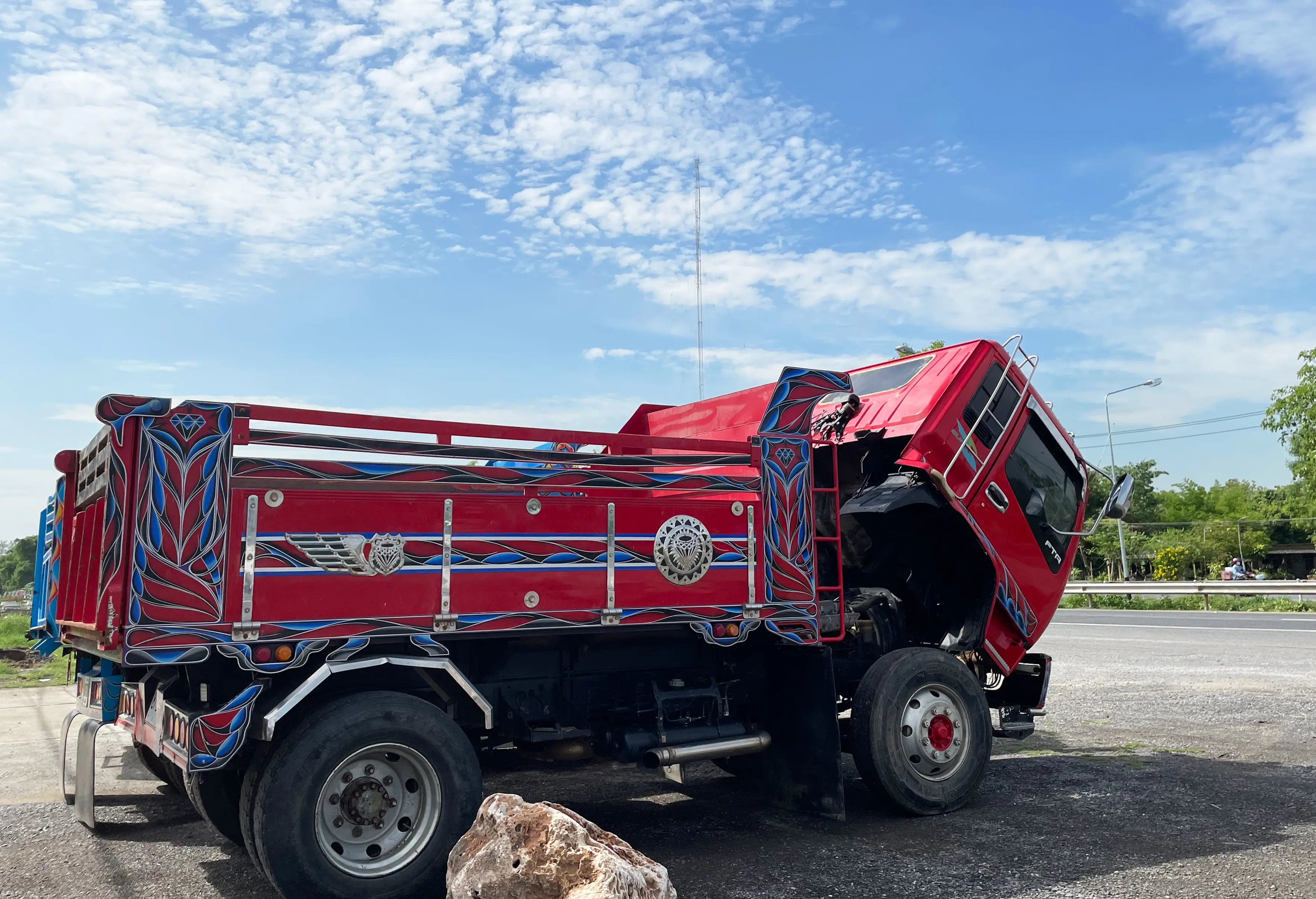 ISUZU FTR33 6 ล้อดั้ม ปี 2548 200 แรง