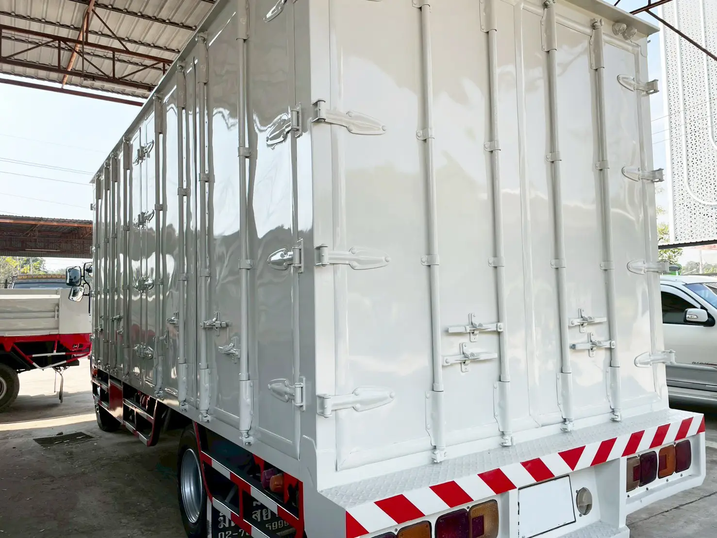 HINO FC9J 145 แรง ปี 54  6 ล้อ ตู้บรรทุก