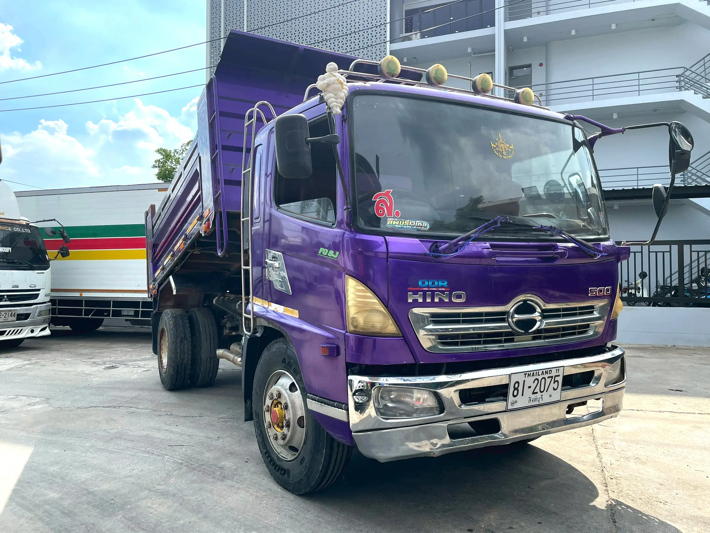 6 ล้อดั้ม HINO FG1J 240 แรง ปี 50  สีม่วง